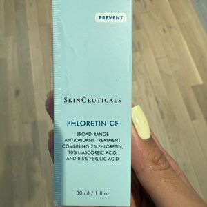 SkinCeuticals Phloretin CF Antioxidant Serum (vitamin c)
